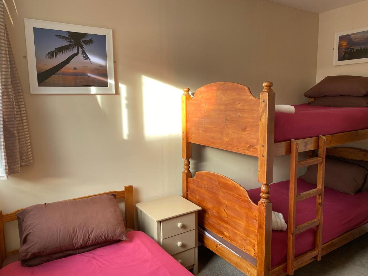 Smarties Guest House New Quay Zewnętrze zdjęcie